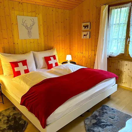 SwissHut Stunning Views Alps Lake - Apart. Ringold Up Sigriswil