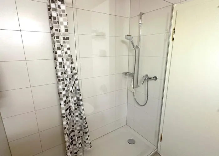 Concierge With Scenic Views And Long By Swisshut شقة سيغريسويل