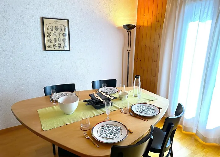 Lejlighed Concierge With Scenic Views And Long By Swisshut Sigriswil